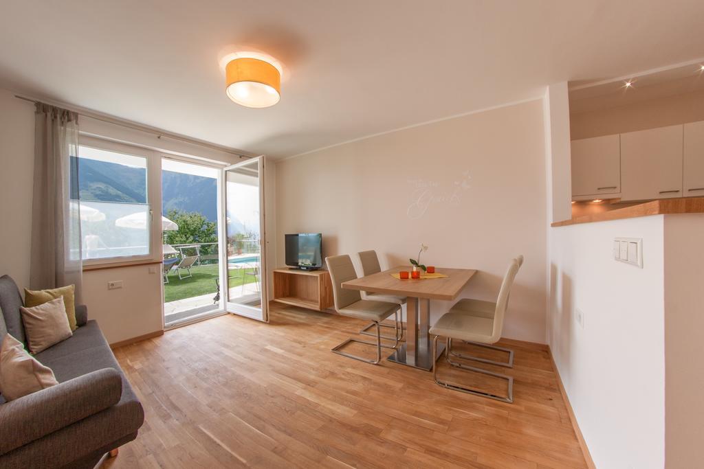 Pension Verdinserhoehe Scena Habitación foto