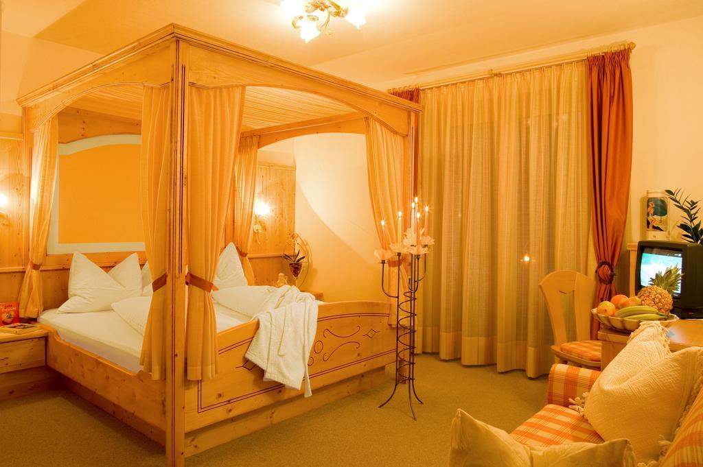Pension Verdinserhoehe Scena Habitación foto